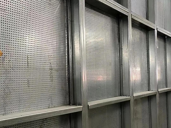 6819bfe45edb3.jpg 01.jpg